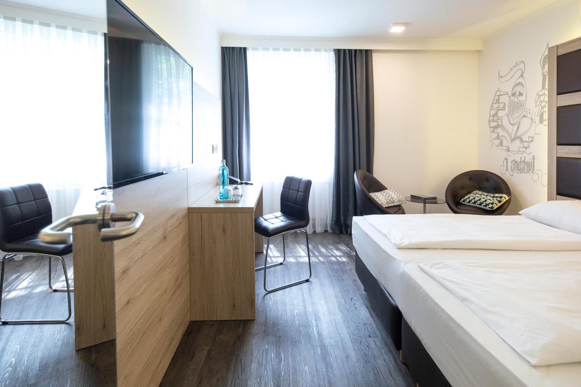 Roomingtons Kaiserhof Landshut Exteriör bild
