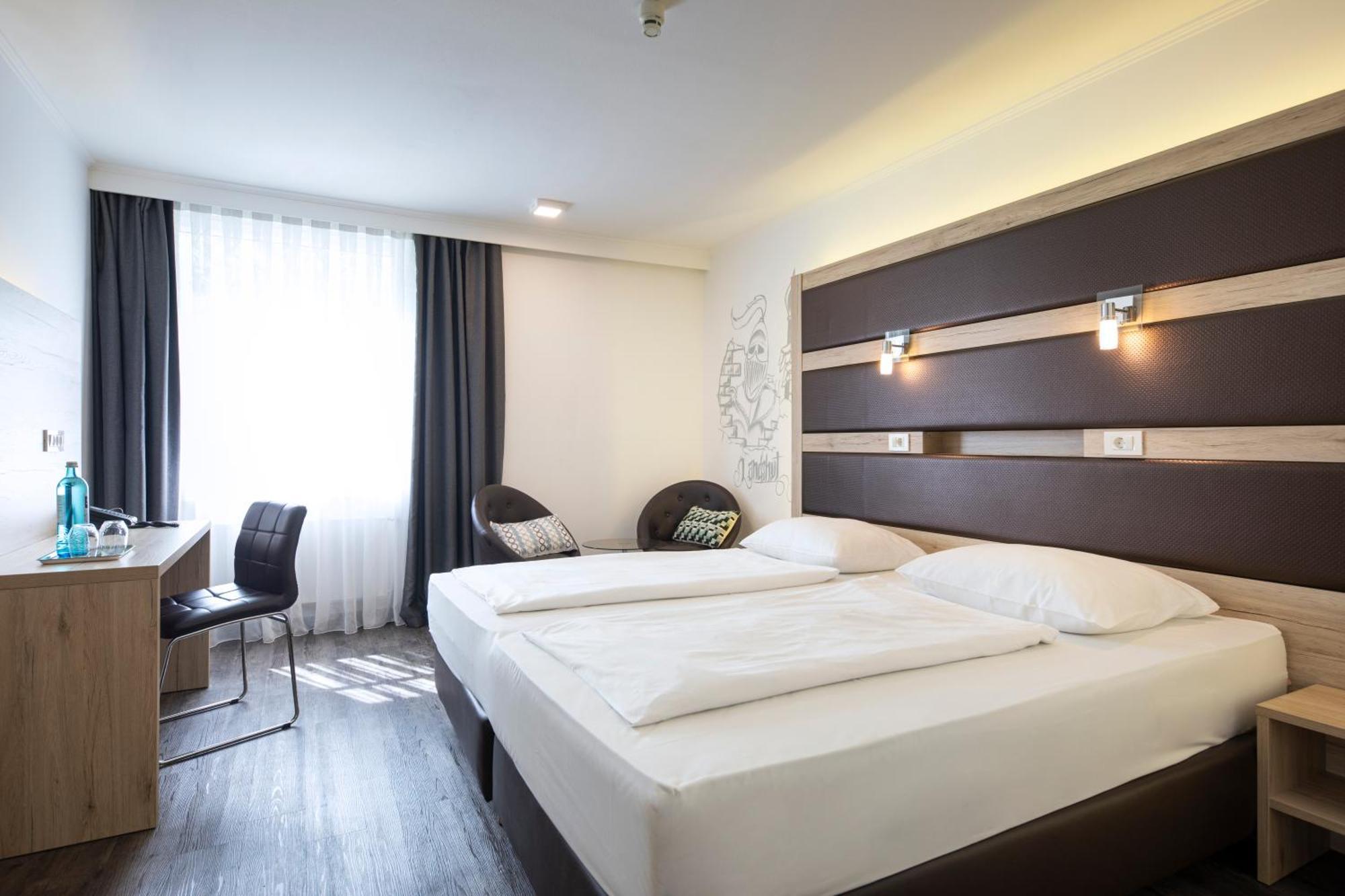 Roomingtons Kaiserhof Landshut Exteriör bild